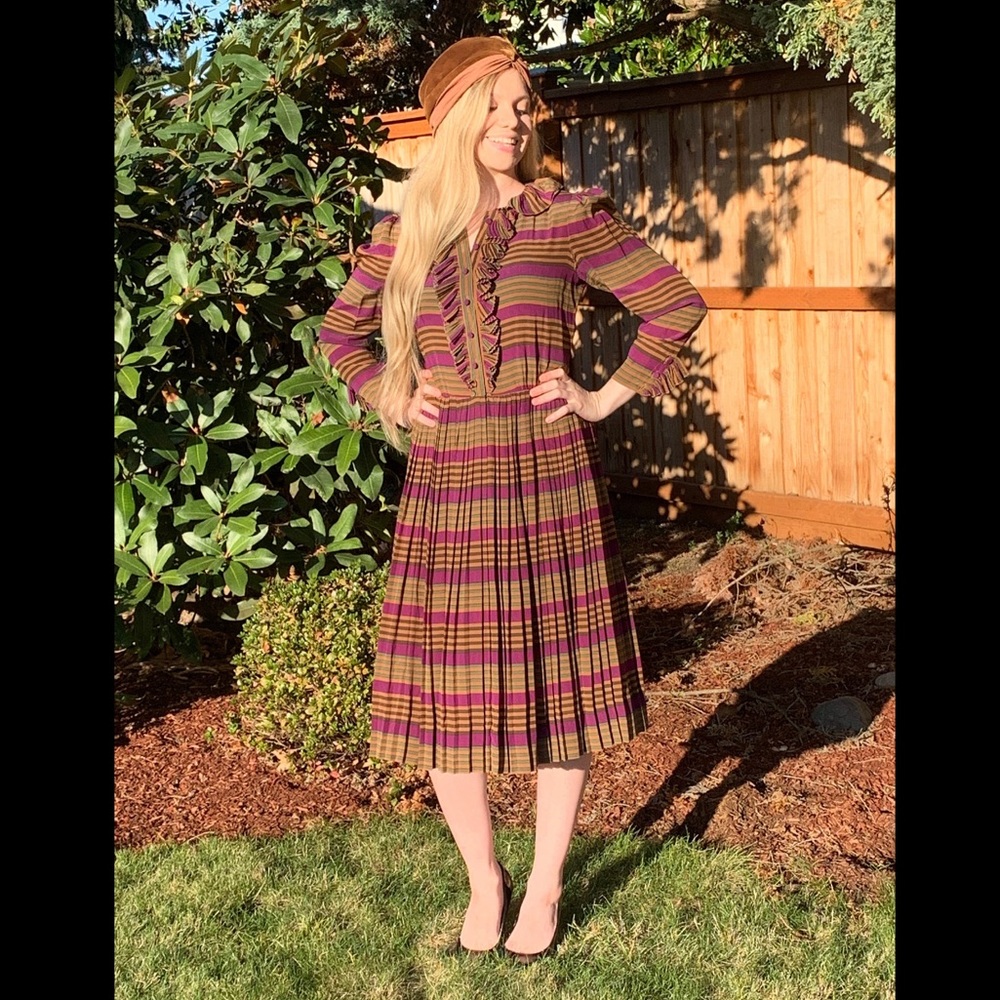 1970s ADELE SIMPSON Pleated Dress,Striped Silk